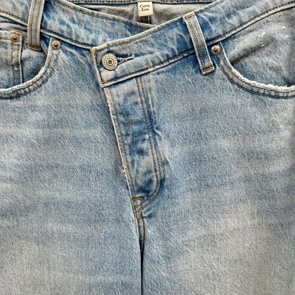 ABERCROMBIE & FITCH 4 The DAD light wash crossover Curve Love relaxed fit jean
